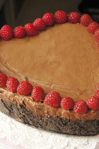 http://beyondwonderful.com/images/barbaras_blog/chocolate_mousse_pie/desserts_chocolate_mousse_pie_200x300.jpg