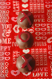 http://beyondwonderful.com/images/barbaras_blog/chocolate_truffles/desserts_truffles_kahlua_200x300.jpg