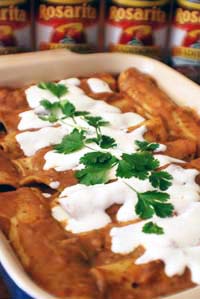 http://beyondwonderful.com/images/barbaras_blog/costco_chickens/main_courses_mexican_enfrijoladas_200x300.jpg