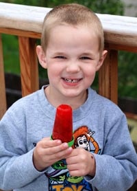 http://beyondwonderful.com/images/barbaras_blog/strawberry_picking/popsicle_200x278.jpg