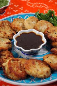 http://beyondwonderful.com/images/barbaras_blog/street_food/side_dishes_aloo_tikka_200x300.jpg