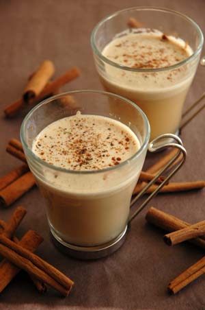 beverages_hot_buttered_rum_300x450.jpg