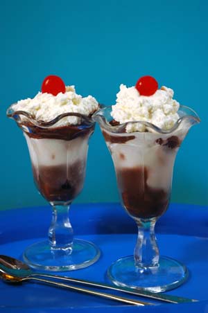 Ice Cream Sundae with Chocolate Sauce recipe