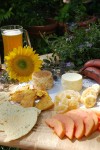 Petite Dejuener Cheese Tray </br > with Hefe-Weisse </br > Pairing Recipe