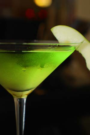 Barbara Adams Beyond Wonderful » Apple Martini Cocktail Recipe